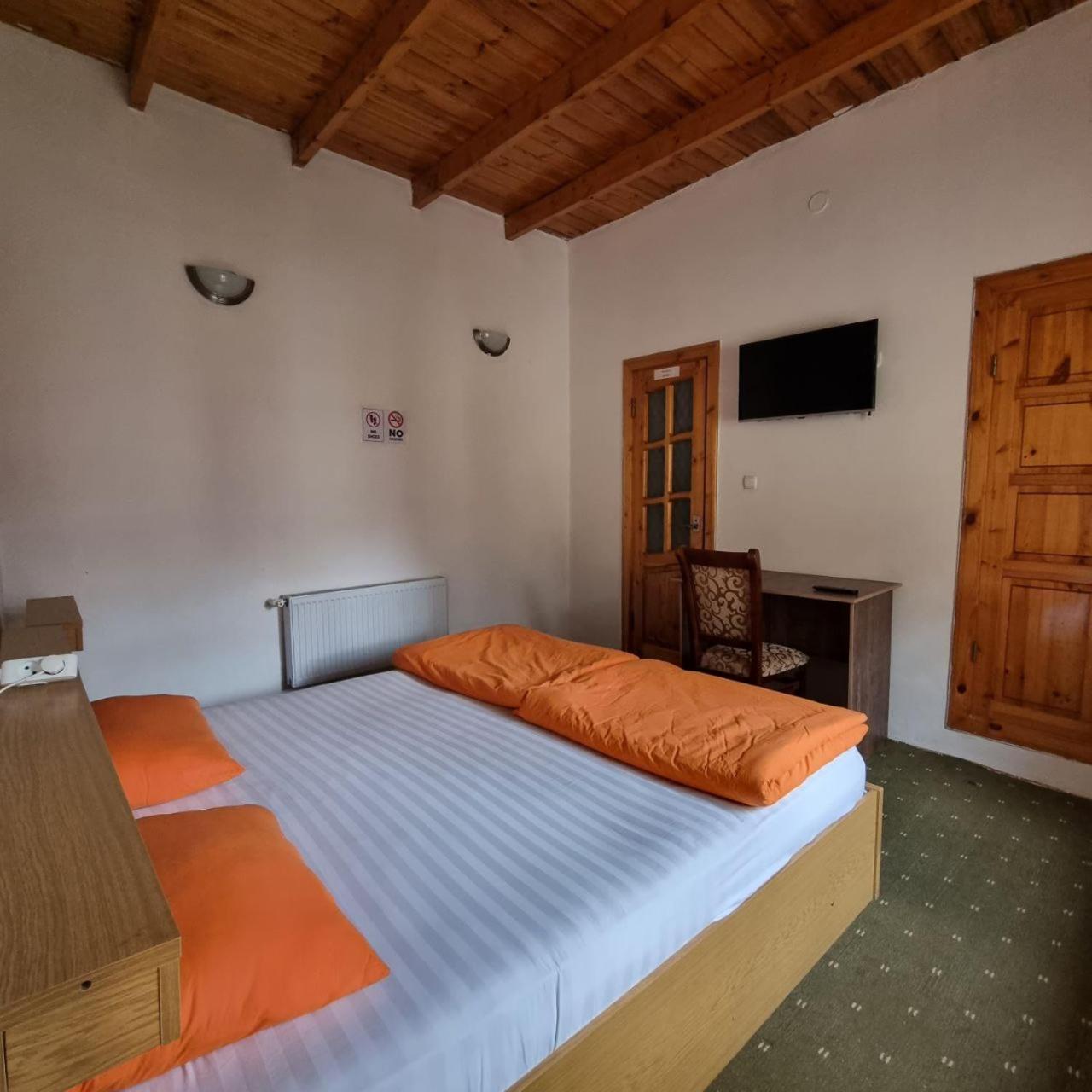 Sim Sim Hostel & Guest House Near The Church Samarkand Exteriér fotografie