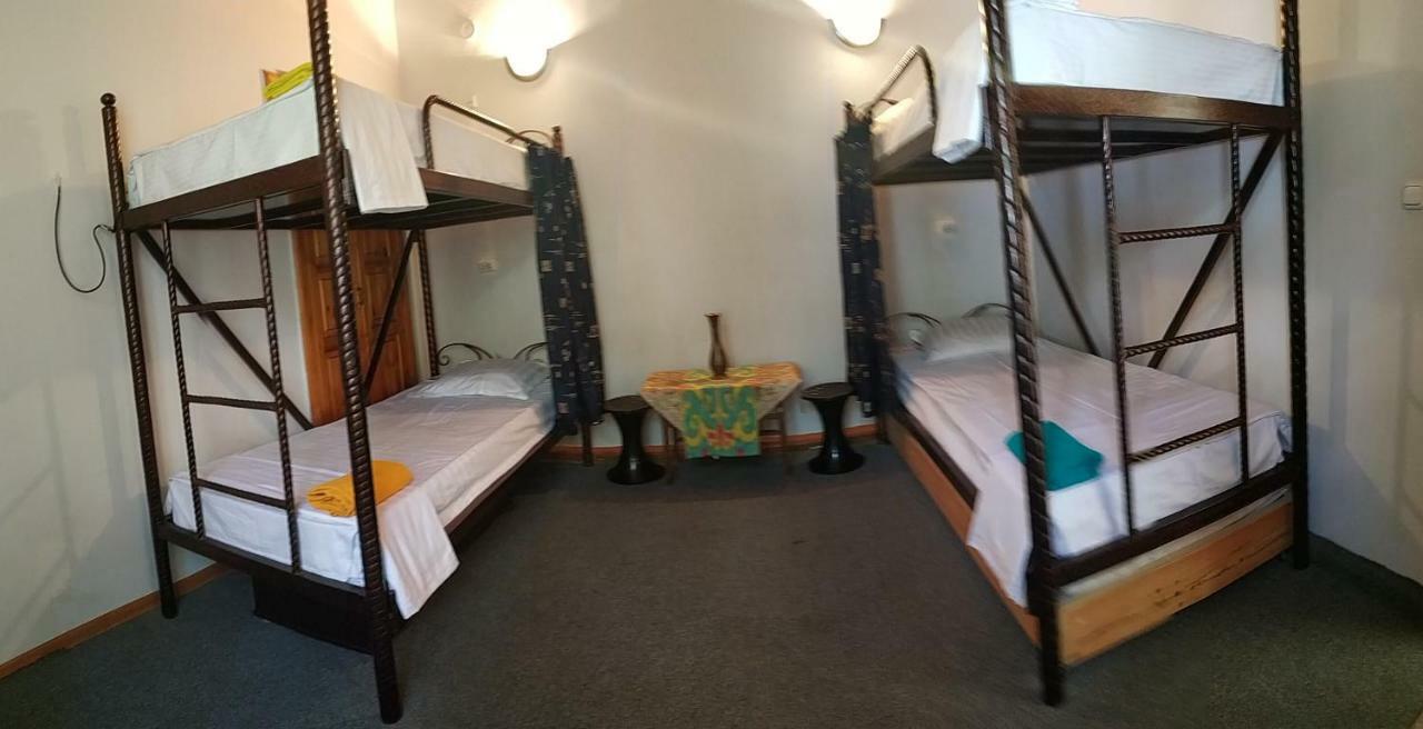 Sim Sim Hostel & Guest House Near The Church Samarkand Exteriér fotografie